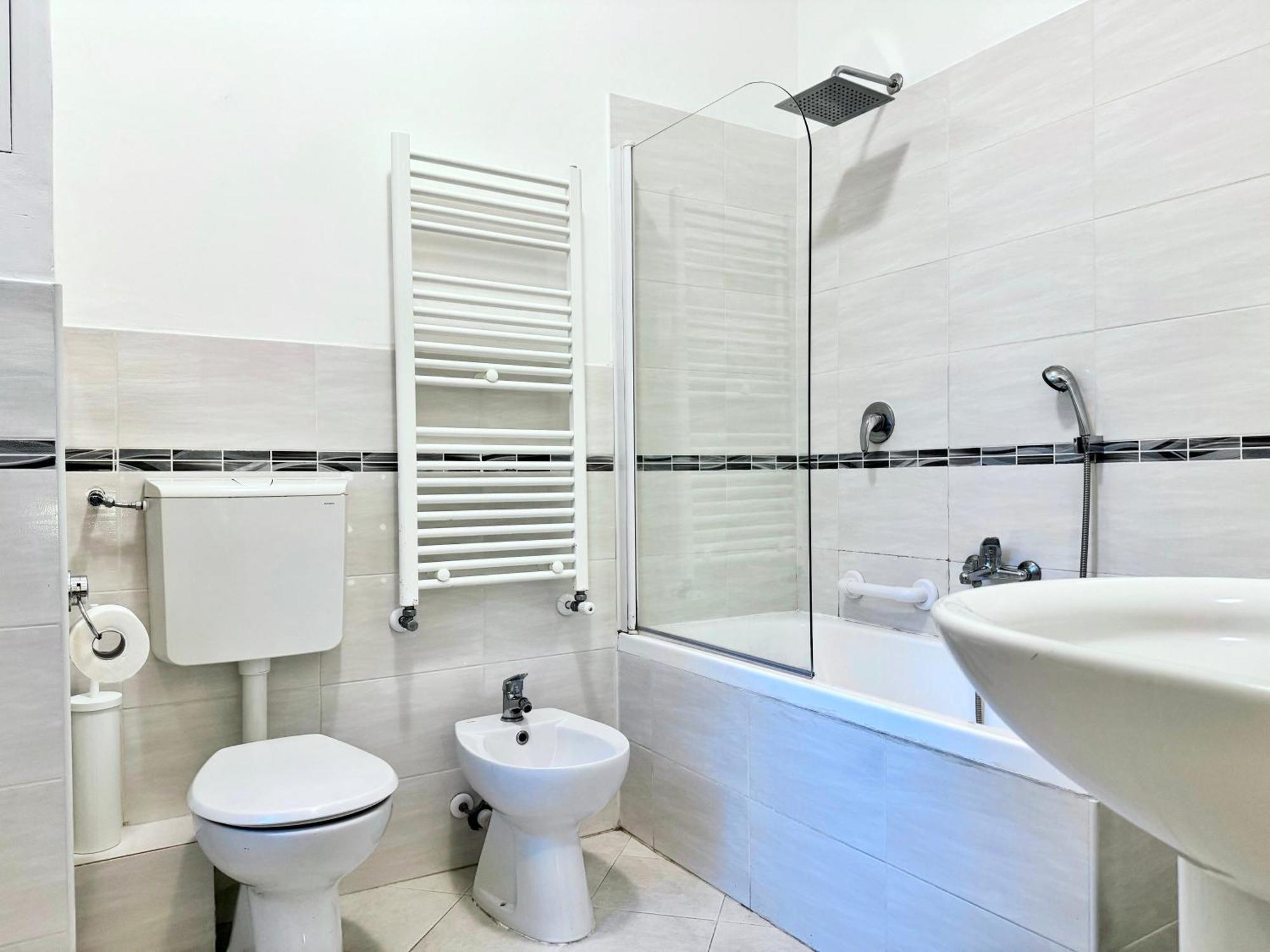 Beachfront E Parking Il Nido Sul Mare Apartamento *